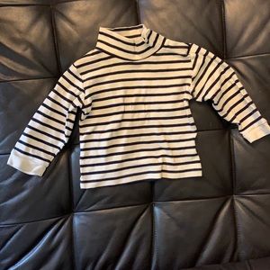 3/$15 Stripe turtleneck shirt unknown brand